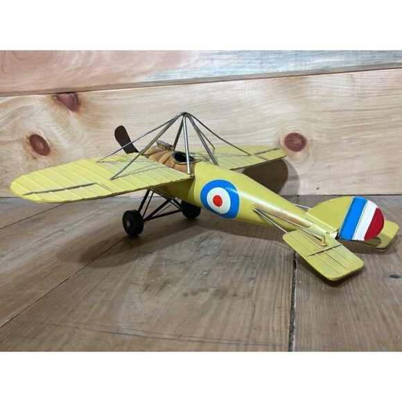 VINTAGE Metal ROYAL AIR FORCE Model AIRPLANE Collectable Decorative Toy  - Picture 1 of 8